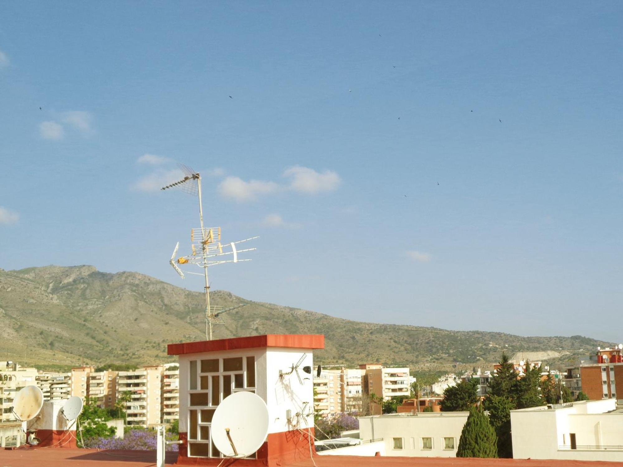 Light-Filled Apartment With Sea Views Torremolinos Eksteriør bilde